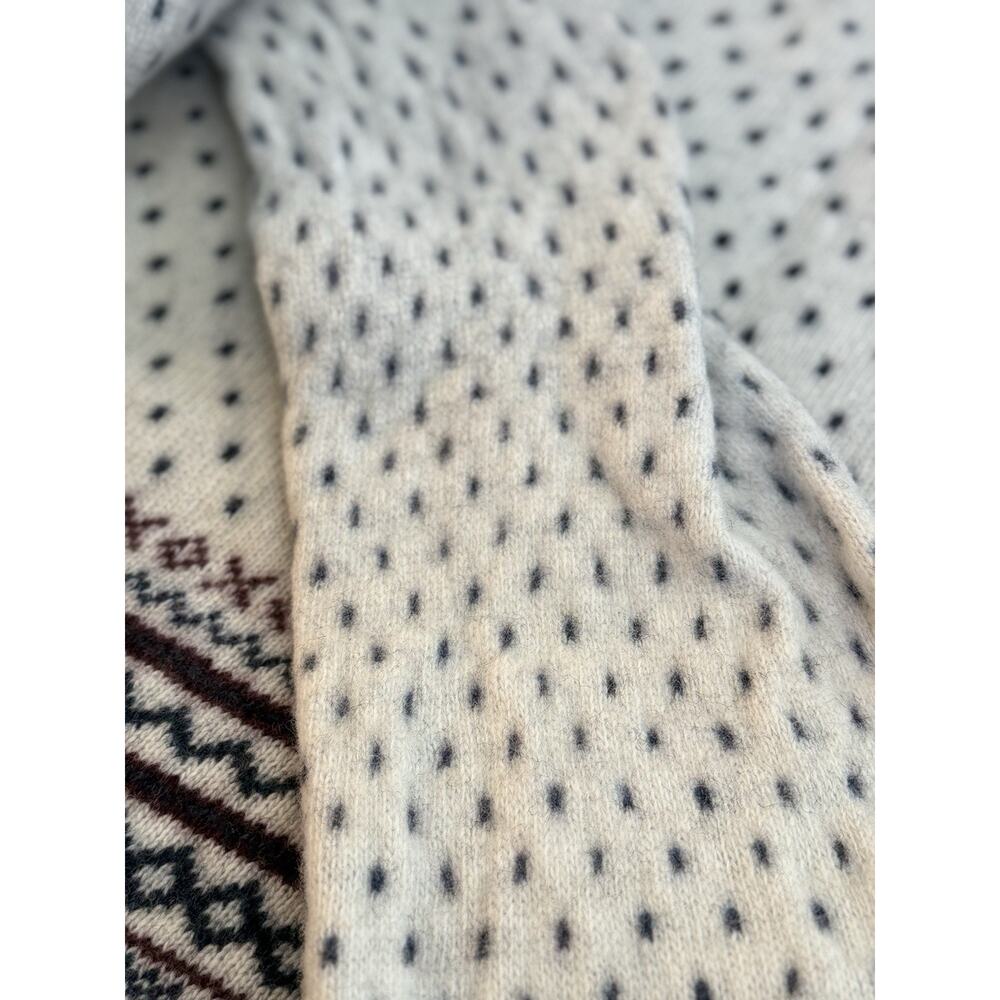 Barbour Mens Large Fits Like XL 100% Wool Sweater Fair Isle Blue White See Descr - Picture 3 of 14